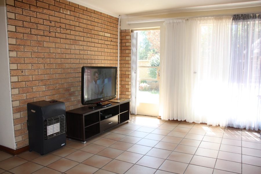 3 Bedroom Property for Sale in Langenhovenpark Free State